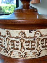 Load image into Gallery viewer, Vintage Table Lamp
