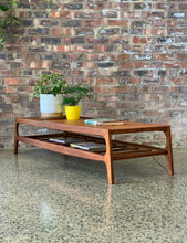 Load image into Gallery viewer, Novocraft Kiaat Coffee table