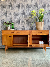 Load image into Gallery viewer, Retro kiaat Novocraft sideboard