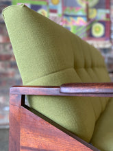 Load image into Gallery viewer, Mid-Century Sleeper Couch