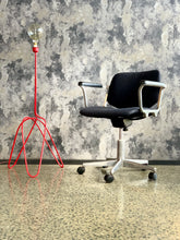 Load image into Gallery viewer, Retro Steel Floor Lamp