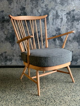 Load image into Gallery viewer, Mid-Century Lubis Armchair
