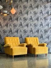 Load image into Gallery viewer, Mid-Century Pair of Lounge Armchairs