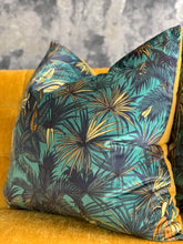 Load image into Gallery viewer, Mid-Century Couch