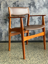 Load image into Gallery viewer, Danish Dyrlund Dining Chairs
