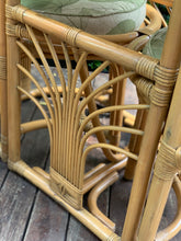 Load image into Gallery viewer, Retro Wicker Set