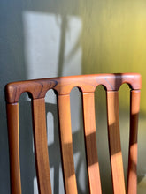 Load image into Gallery viewer, 6 Meredew Dining Chairs