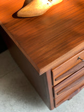 Load image into Gallery viewer, Retro Desk