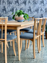 Load image into Gallery viewer, Mid-Century 'Duros' Maple wood dining table