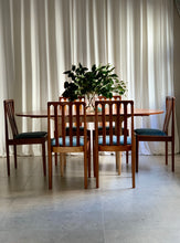 Load image into Gallery viewer, Mid-Century Oval, Extendable Dining Table
