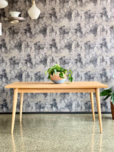 Load image into Gallery viewer, Mid-Century 'Duros' Maple wood dining table