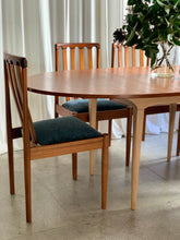 Load image into Gallery viewer, Mid-Century Oval, Extendable Dining Table