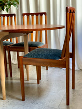 Load image into Gallery viewer, Mid-Century Oval, Extendable Dining Table