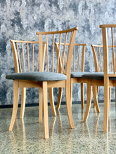 Load image into Gallery viewer, Set of 6 spindle back dining chairs