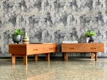 Load image into Gallery viewer, Mid-Century Kallenbach Headboard