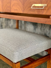 Load image into Gallery viewer, DS Vorster Dresser