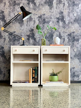 Load image into Gallery viewer, Pair of vintage pedestals