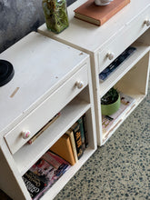 Load image into Gallery viewer, Pair of vintage pedestals