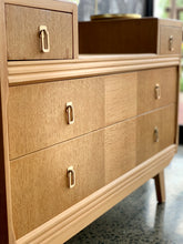 Load image into Gallery viewer, Mid-Century oak dressing table