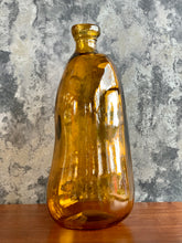 Load image into Gallery viewer, Amber Vase / Bottle