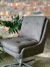 Load image into Gallery viewer, Retro Office Chair