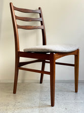 Load image into Gallery viewer, Vintage Dining Set