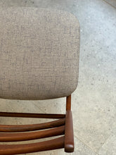 Load image into Gallery viewer, Vintage Dining Set