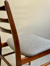 Load image into Gallery viewer, Vintage Dining Set