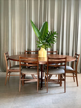 Load image into Gallery viewer, Vintage Dining Set