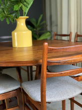 Load image into Gallery viewer, Vintage Dining Set