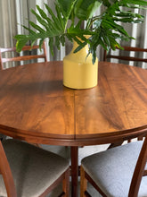 Load image into Gallery viewer, Vintage Dining Set