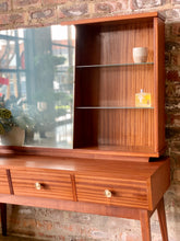 Load image into Gallery viewer, Mid-Century mahogany dresser