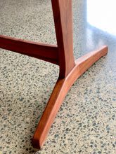 Load image into Gallery viewer, Sapele/ mahogany Novocraft 8 seater table