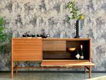 Load image into Gallery viewer, Mid-Century sideboard