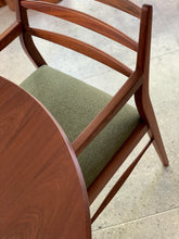 Load image into Gallery viewer, Elegant Vintage Dining Set