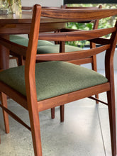 Load image into Gallery viewer, Elegant Vintage Dining Set