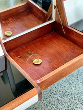Load image into Gallery viewer, Retro Dressing Table