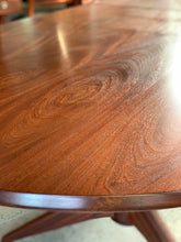 Load image into Gallery viewer, Elegant Vintage Dining Set