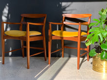 Load image into Gallery viewer, Pair Of Kallenbach Chairs