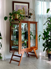 Load image into Gallery viewer, Elegant Vintage Display Cabinet