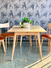 Load image into Gallery viewer, Mid-century 'Duros' dining room set