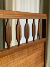 Load image into Gallery viewer, Retro Double Bed & Base