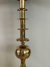 Load image into Gallery viewer, Brass Table Lamp