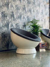 Load image into Gallery viewer, Mid-century Ball Chairs