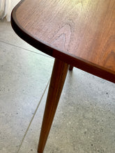 Load image into Gallery viewer, G-Plan Dining Table