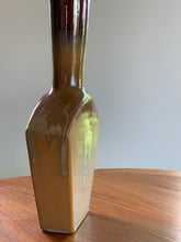 Load image into Gallery viewer, Retro Pottery Vase