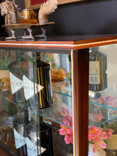 Load image into Gallery viewer, 50's Retro Drinks/Display Cabinet