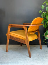 Load image into Gallery viewer, Mid-Century Imbuia Armchair
