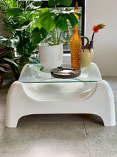 Load image into Gallery viewer, Mid-Century Fiberglass Coffee Table