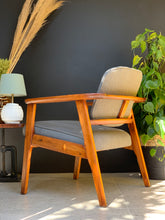 Load image into Gallery viewer, Curved Armchair
